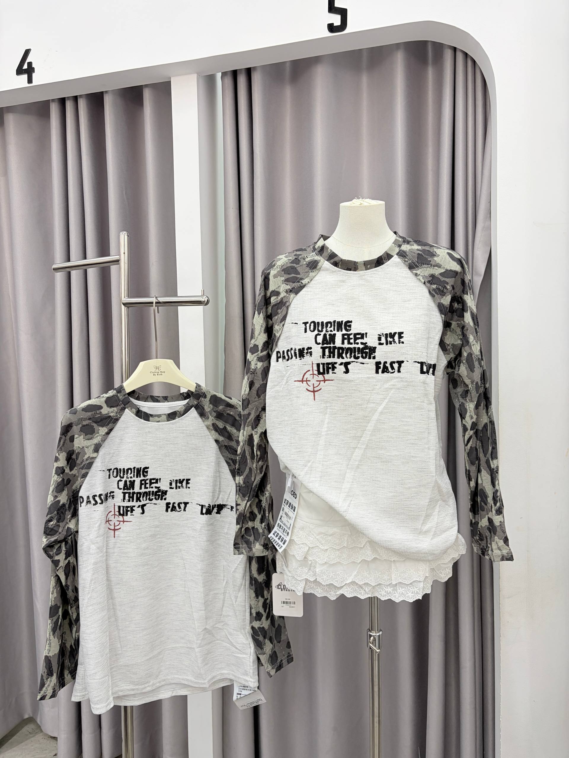 Leopard-sleeve graphic raglan tee