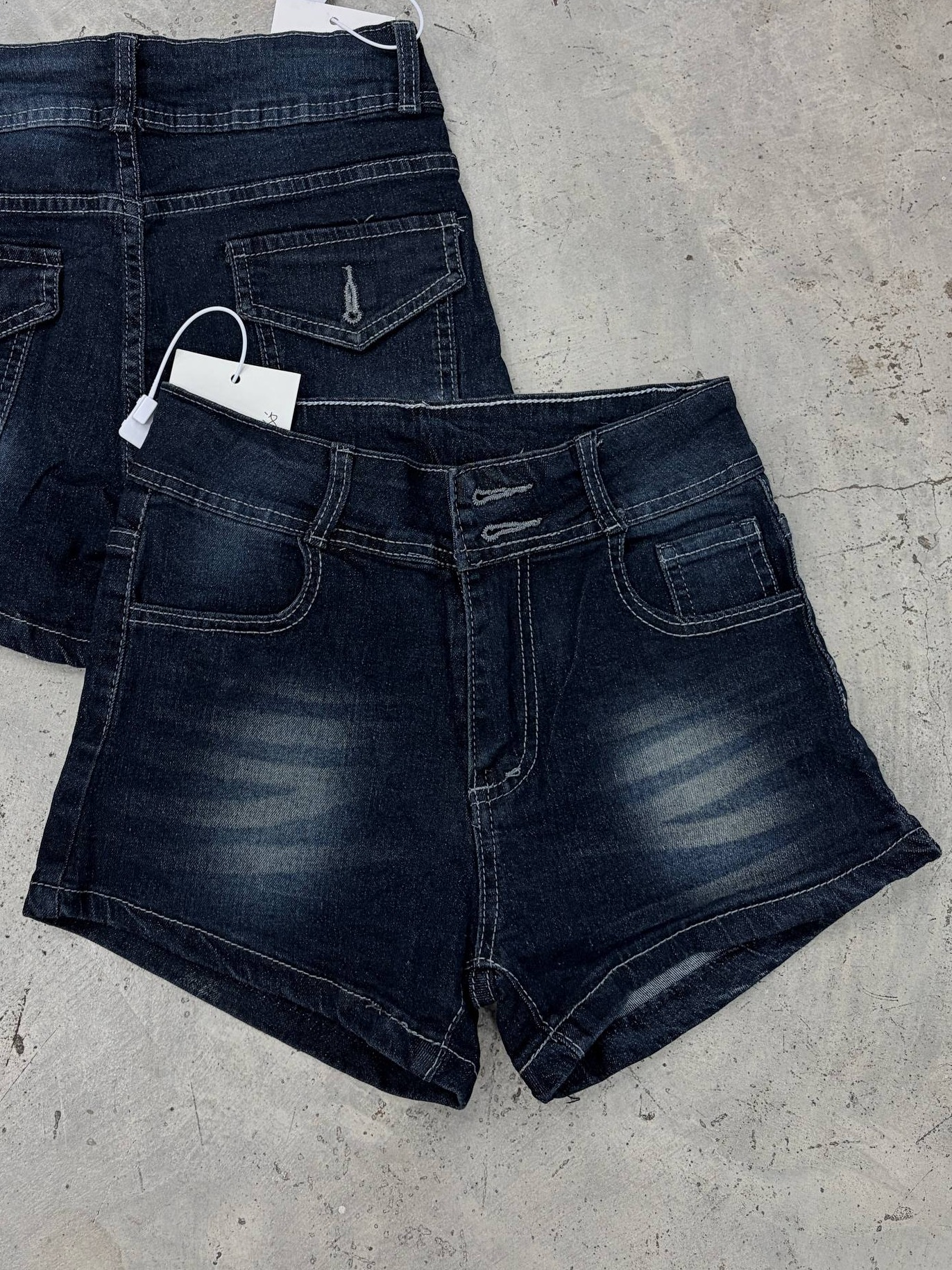 Short Jeans