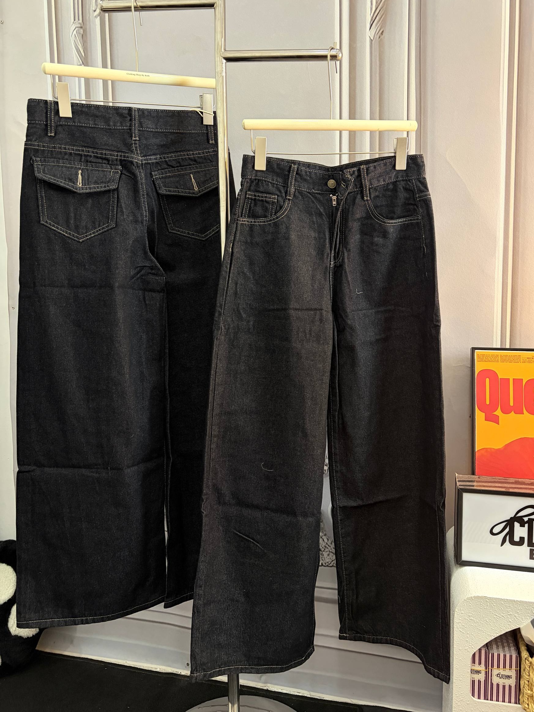 Flap-pocket dark wash baggy jeans