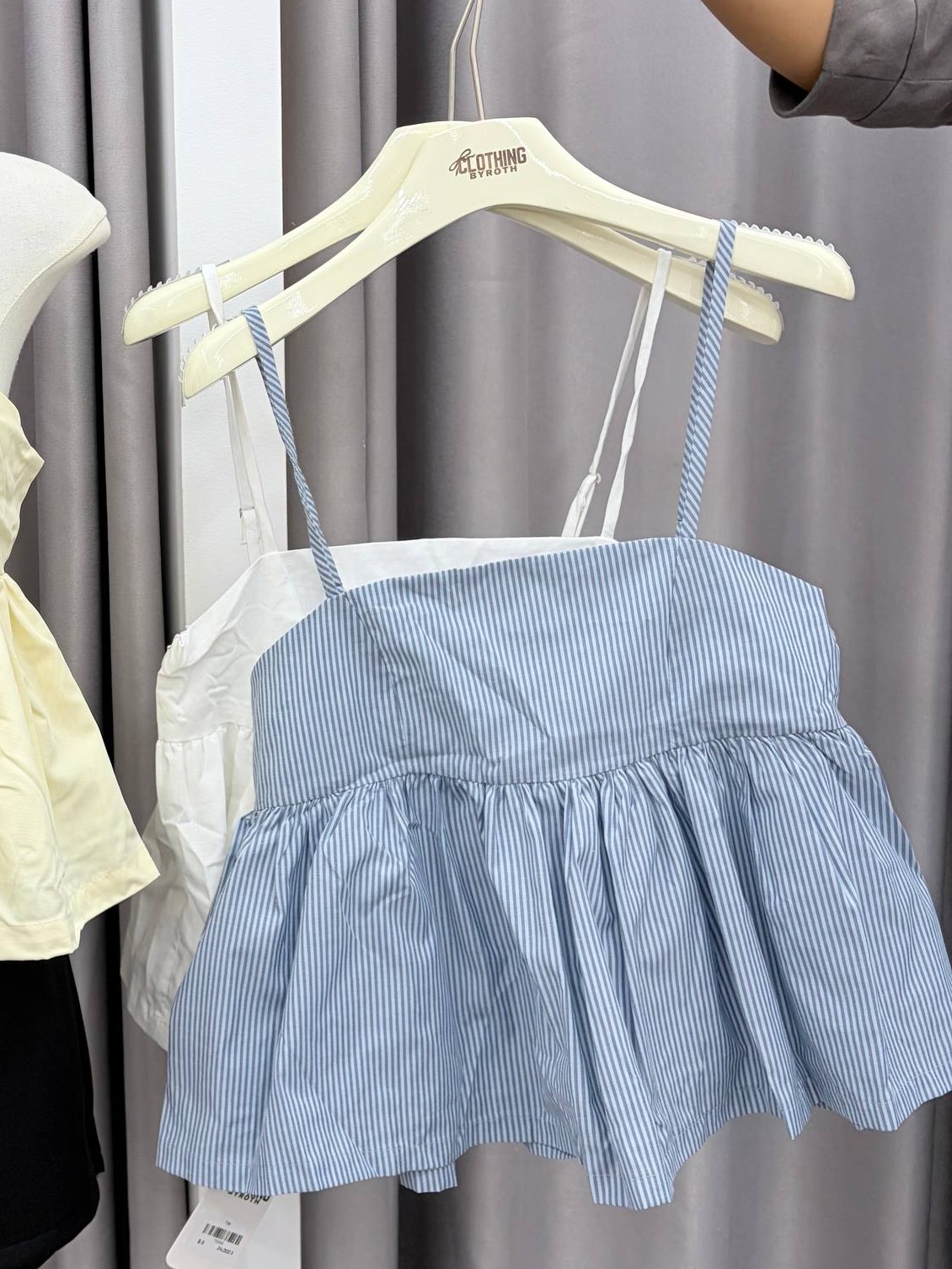 Straight-neck babydoll cami top