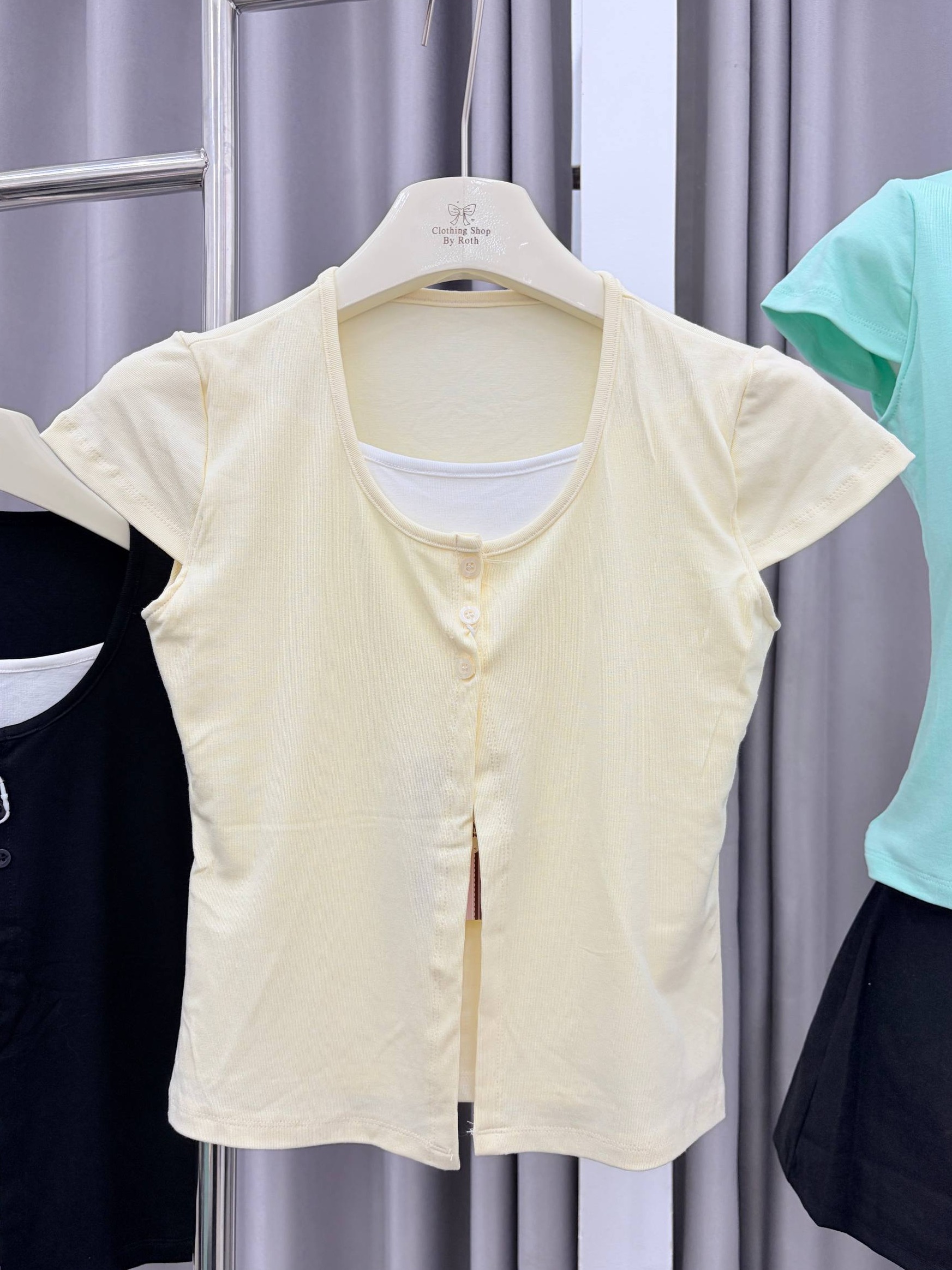 Short-sleeve top