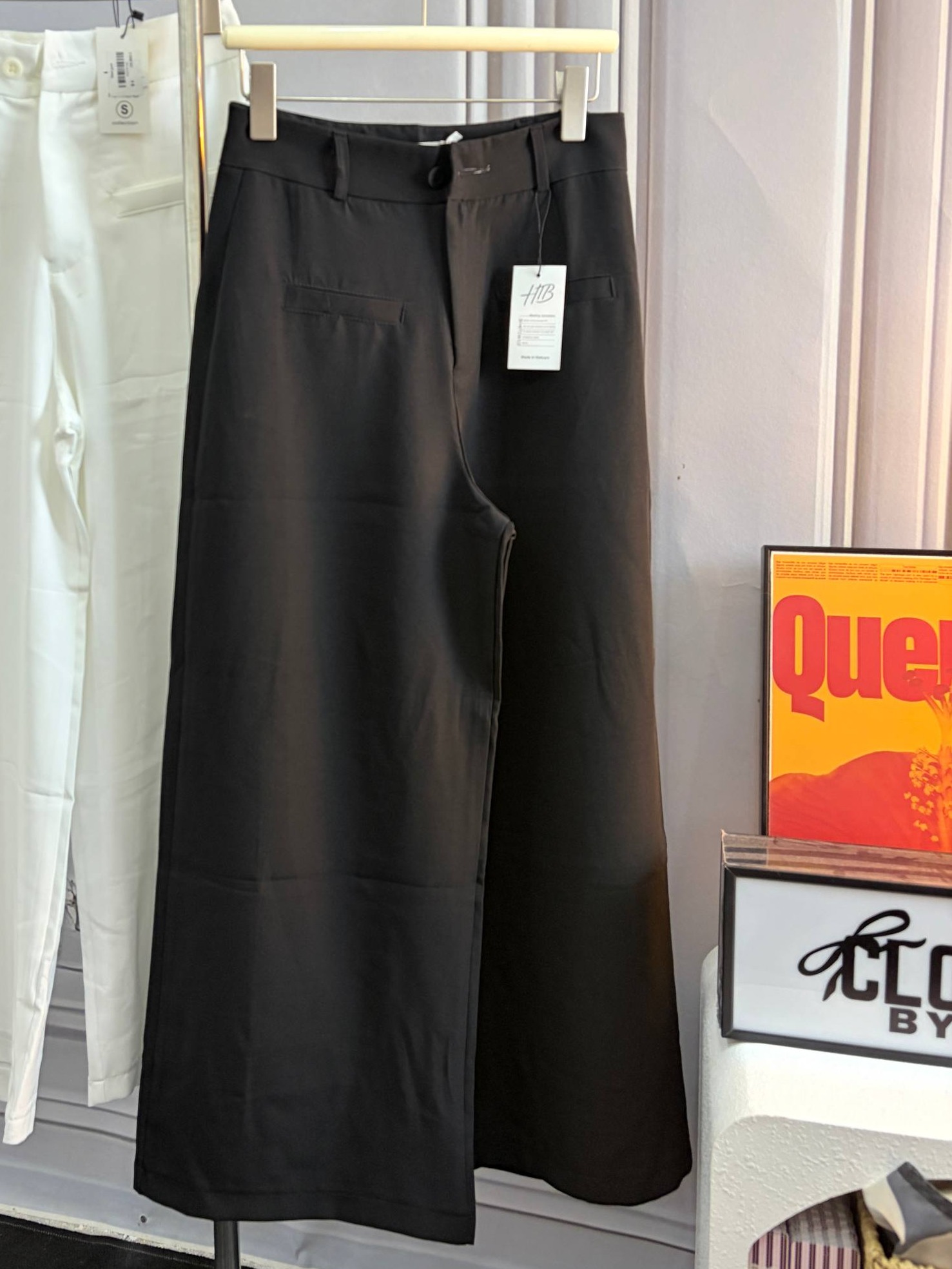 Tailored wide-leg dress pants