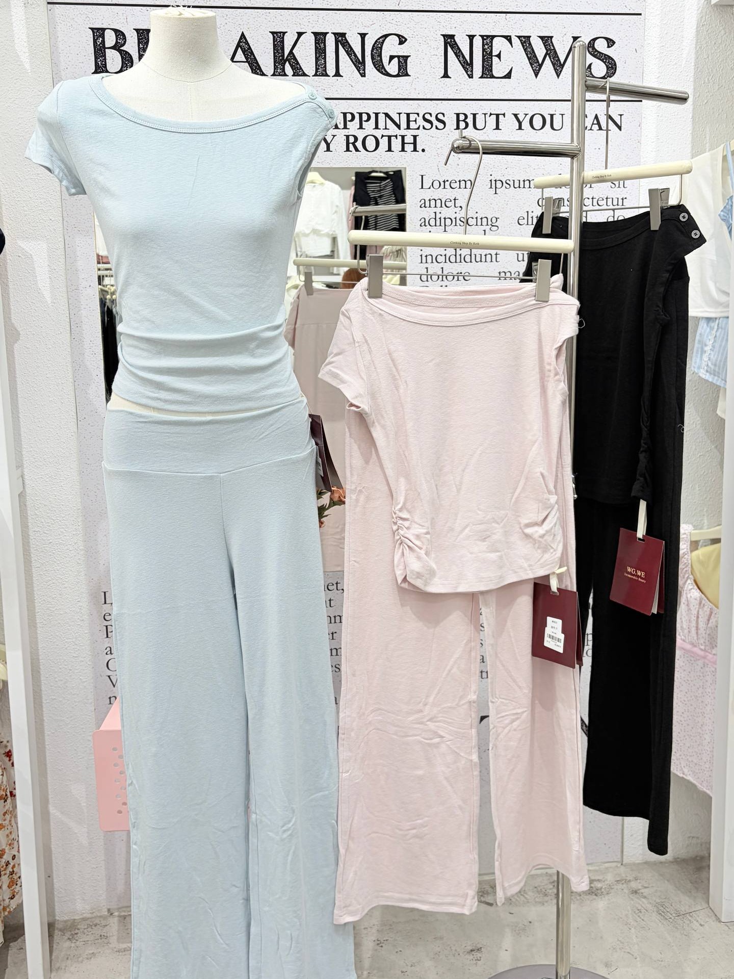 Wide boatneck short-sleeve top with Wide-leg pant