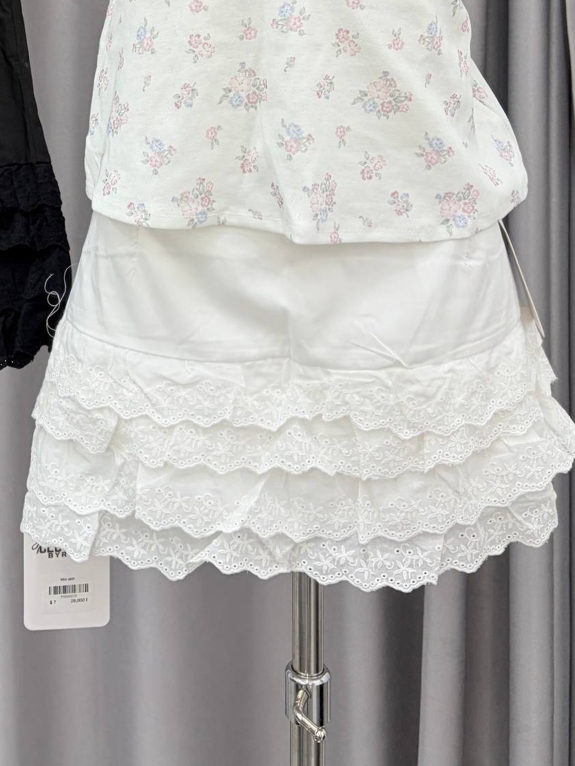Tiered eyelet lace ruffle mini skirt
