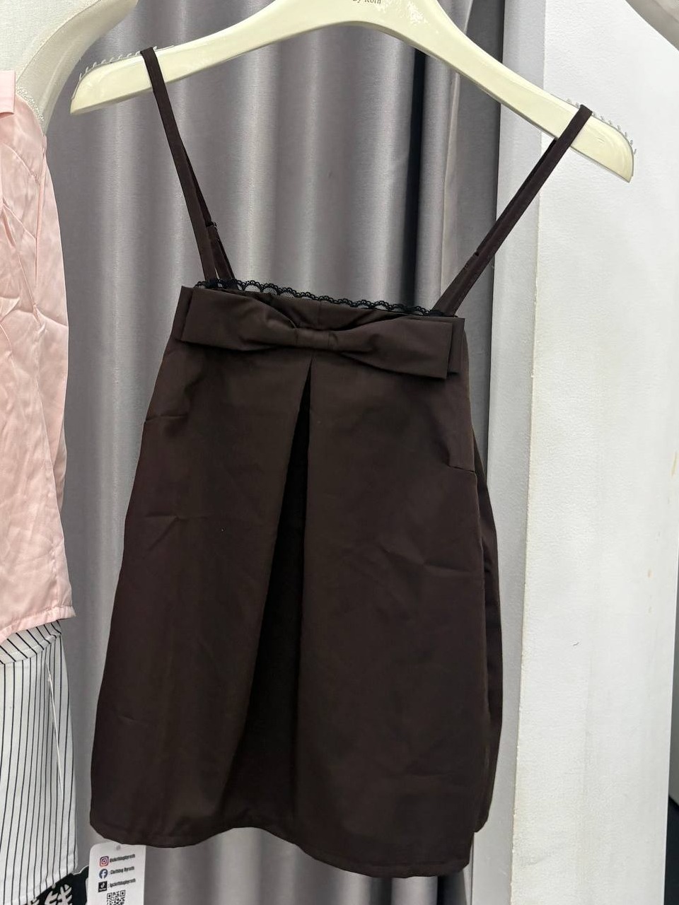 Bow-front pleat camisole top