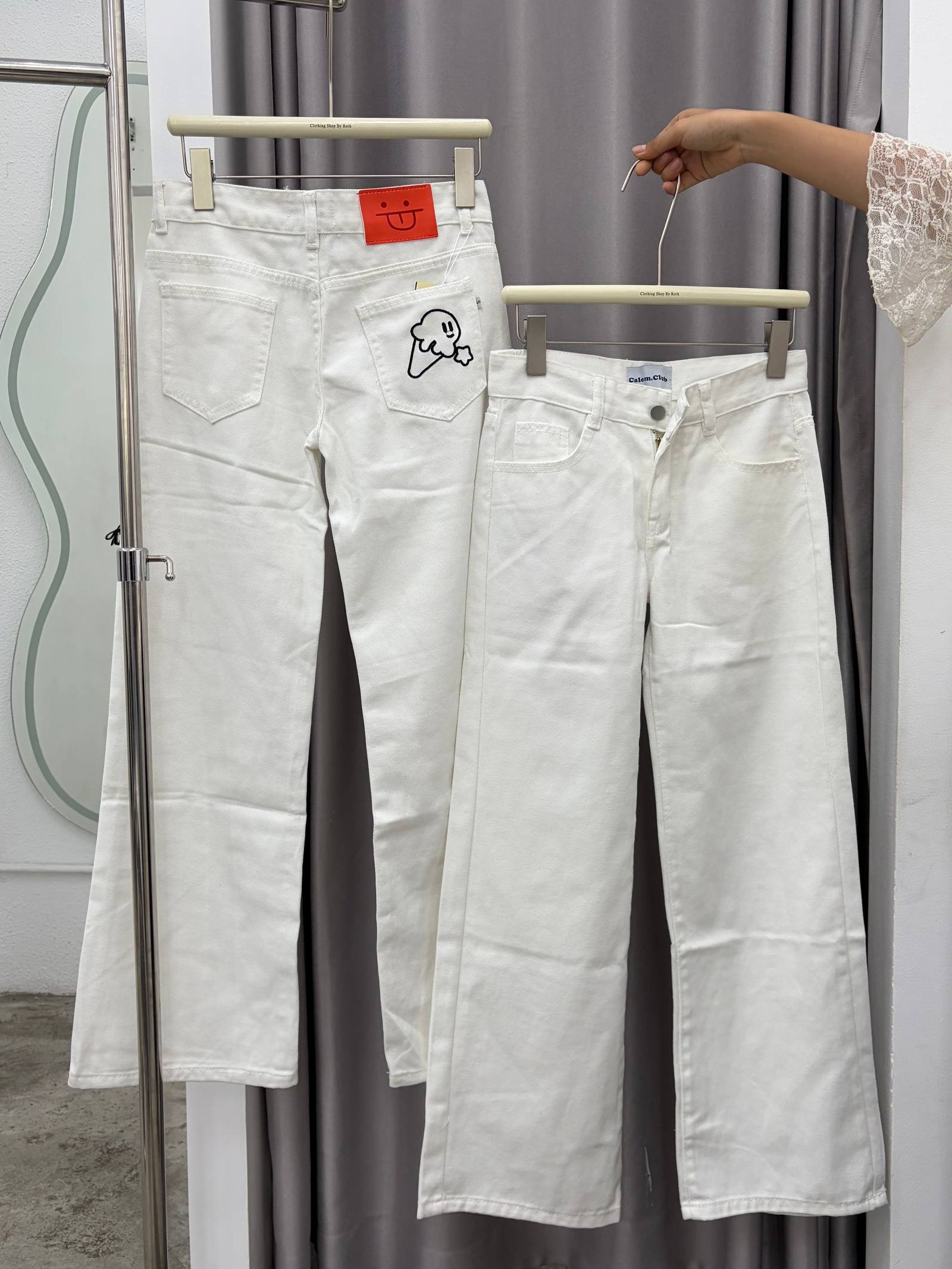 graphic patch wide-leg white jeans
