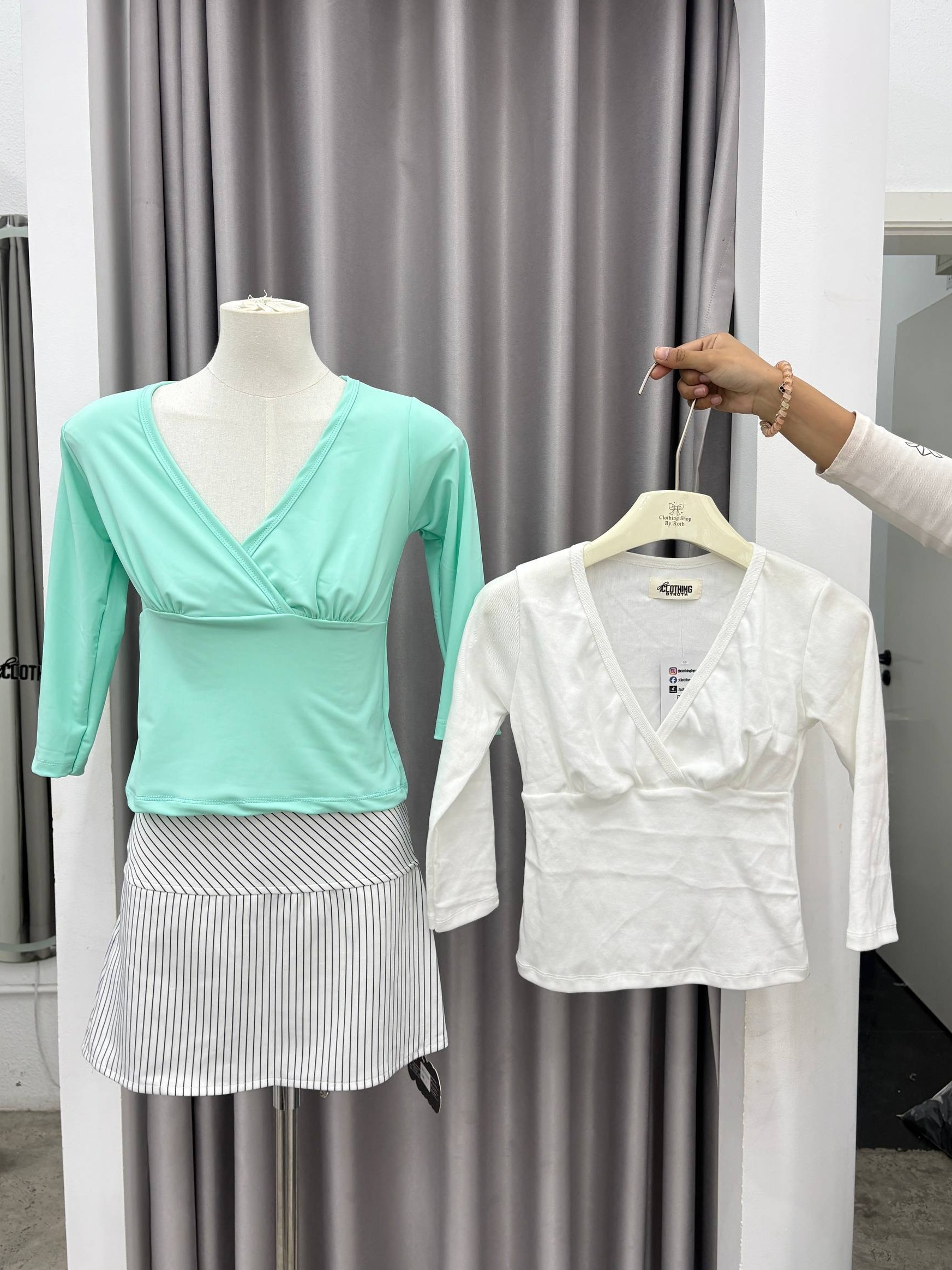 Surplice V-neck 3/4-sleeve top