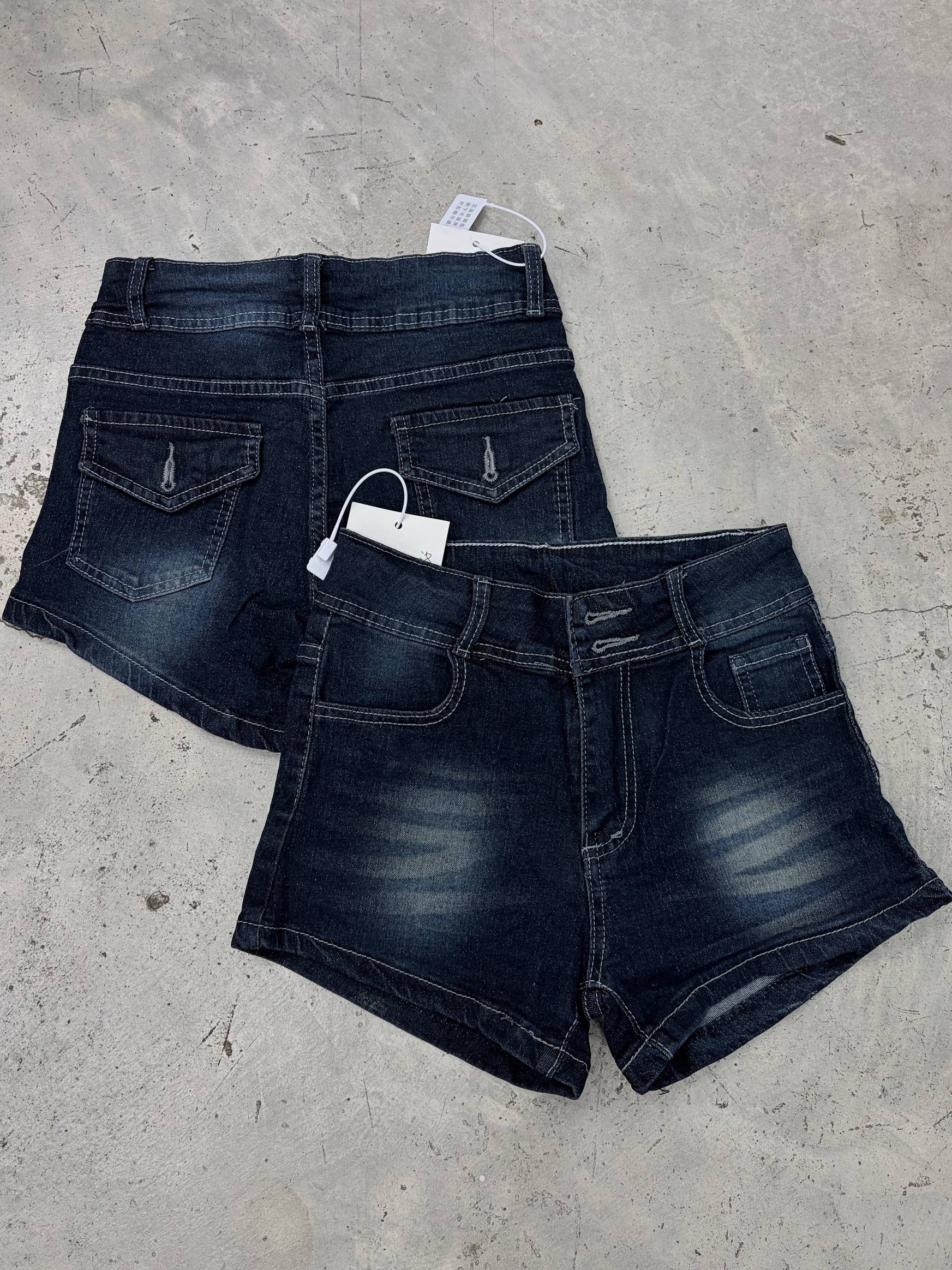 Short Jeans