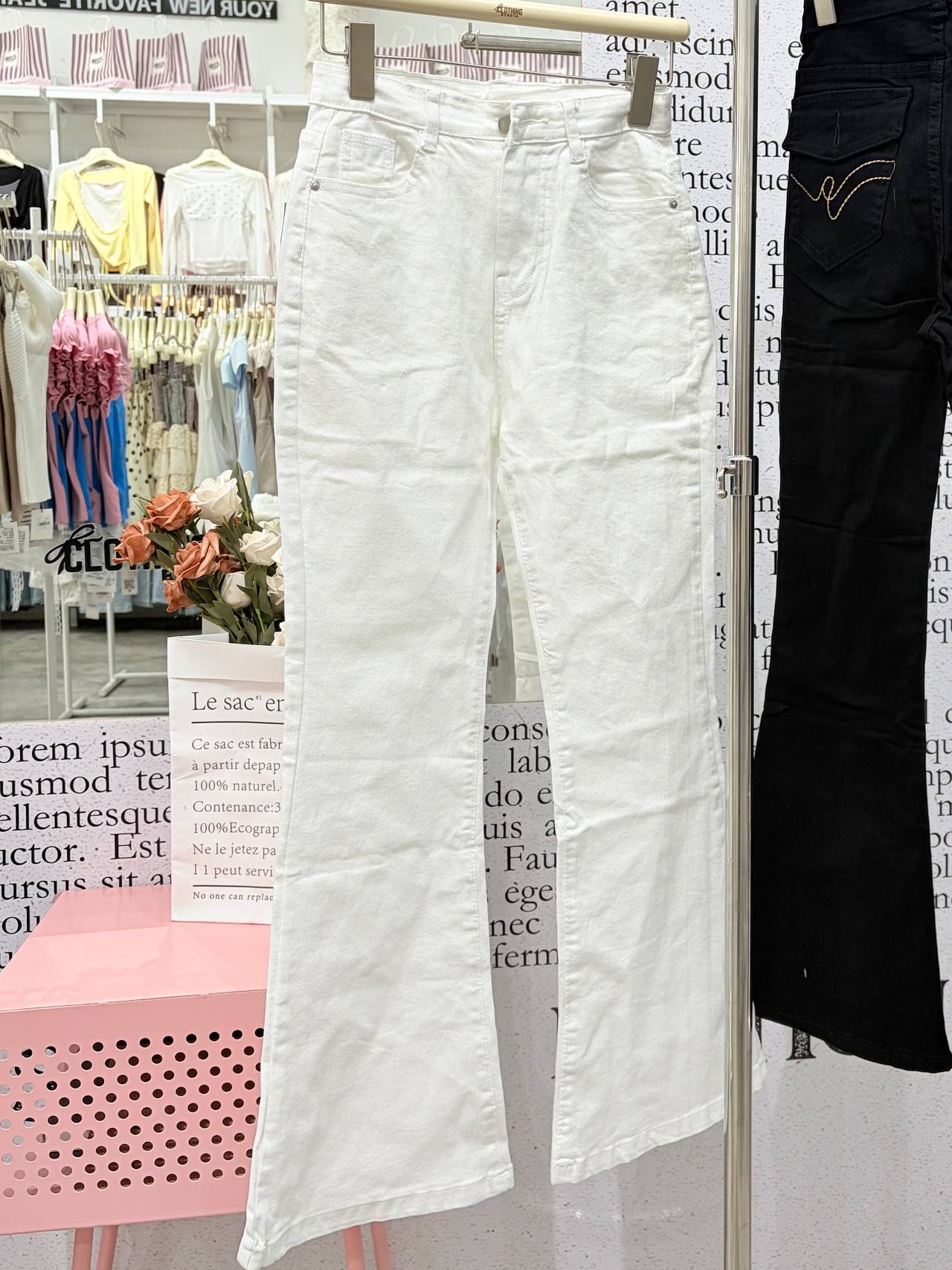 Flap-pocket flare jeans