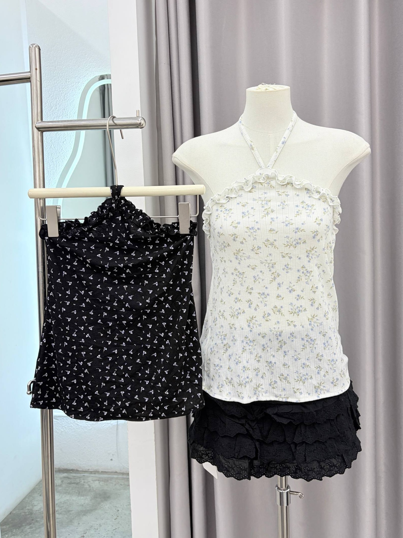 Floral halter cami top