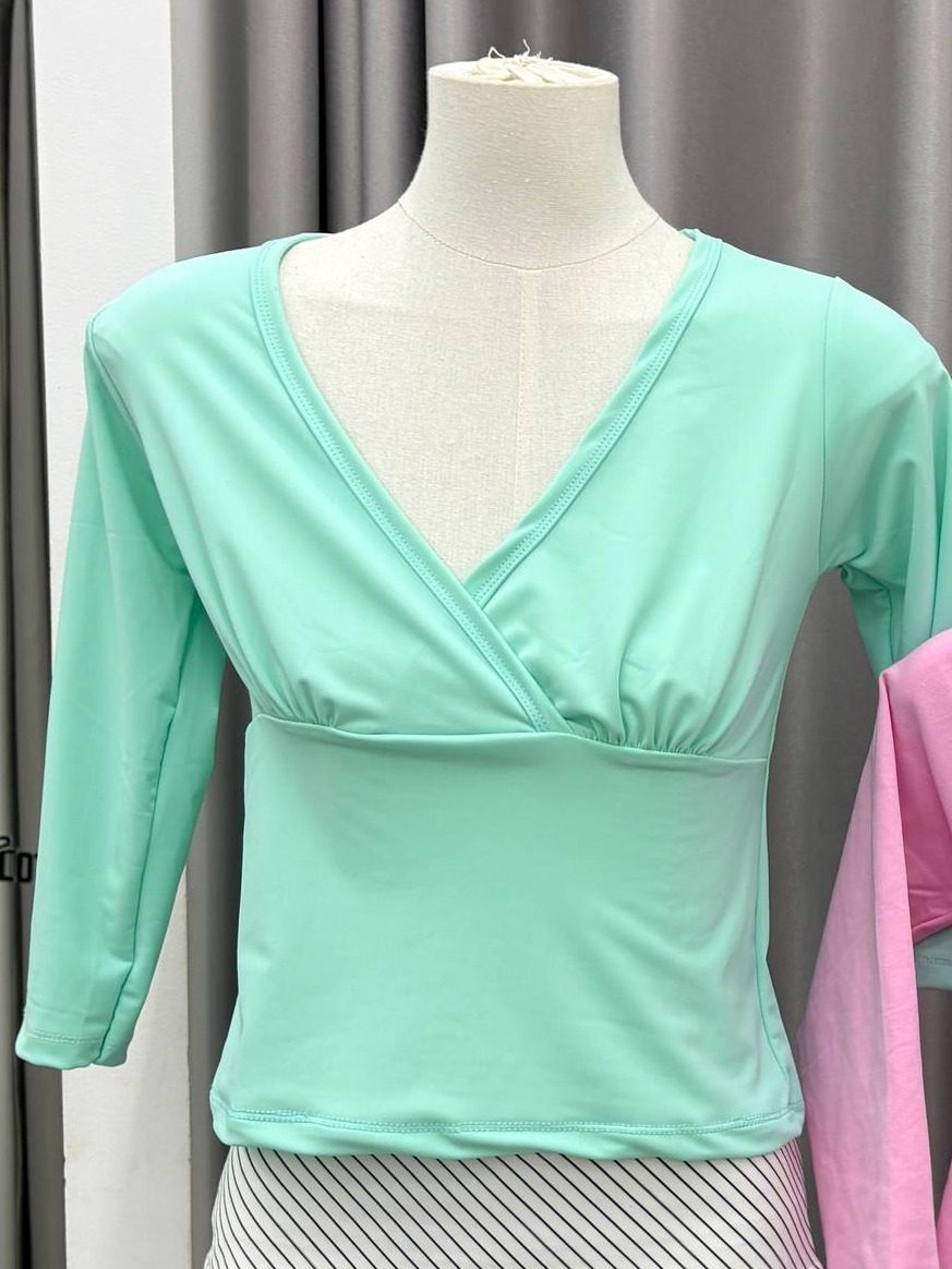 Surplice V-neck 3/4-sleeve top