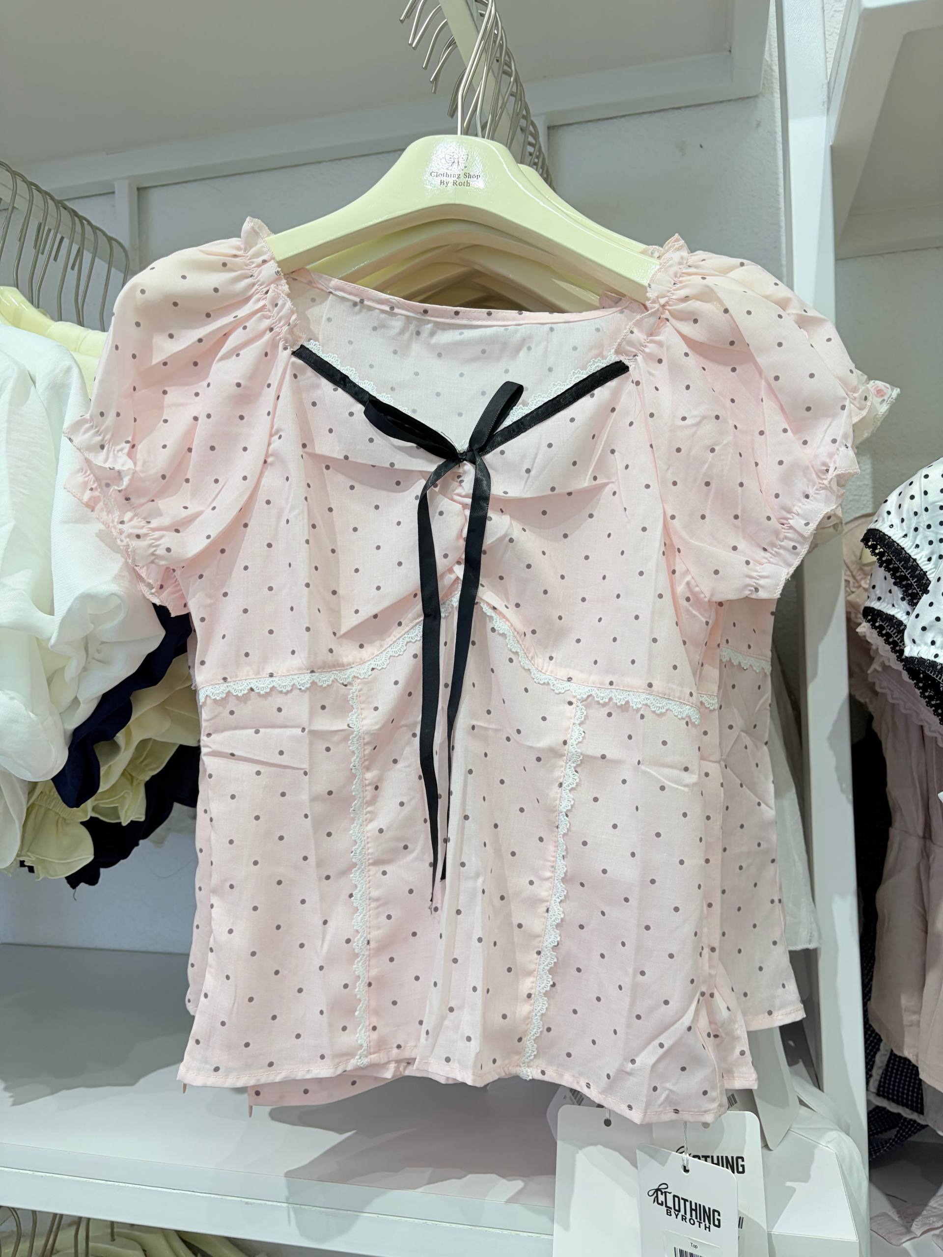 top with contrast ribbon