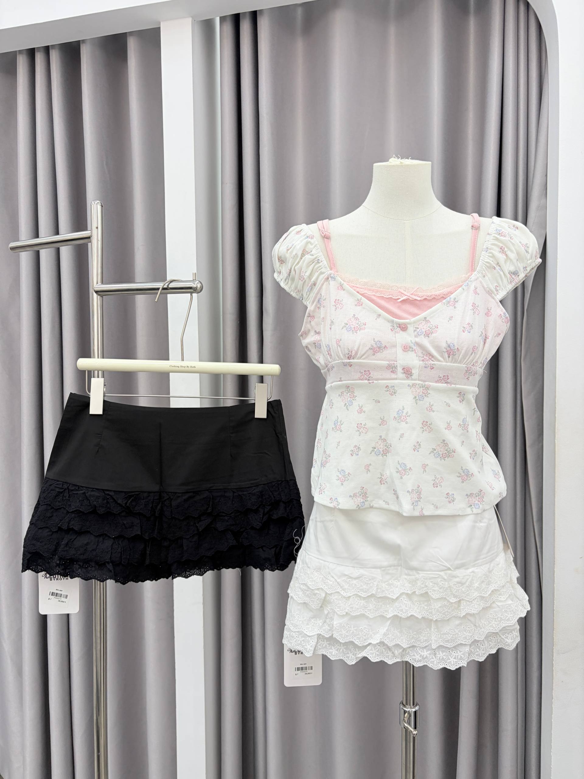 Tiered eyelet lace ruffle mini skirt