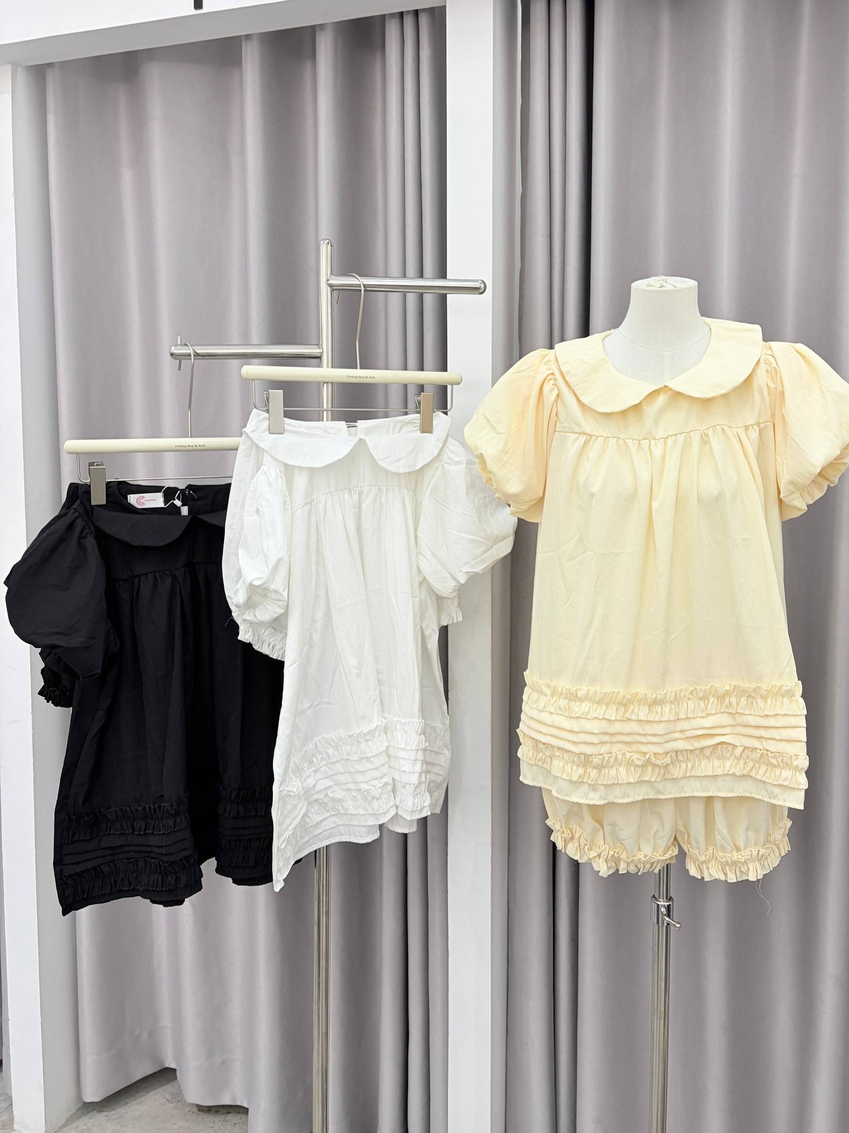 Peter Pan Collar Puff-Sleeve Tunic Top