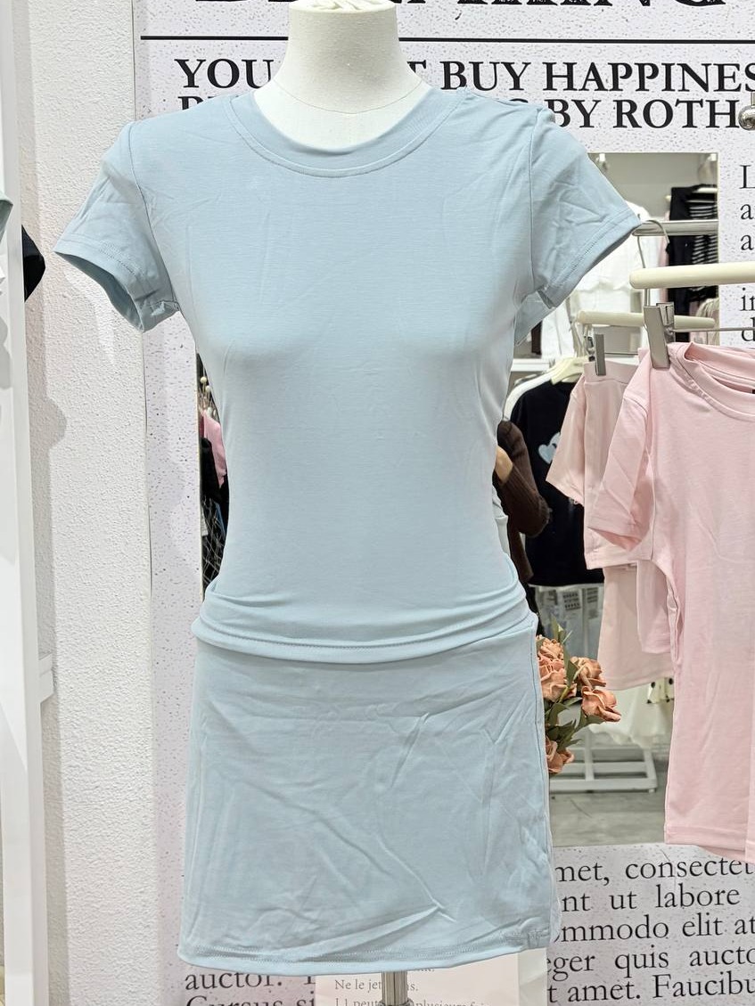 Short-sleeve crewneck tee Matching mini skirt