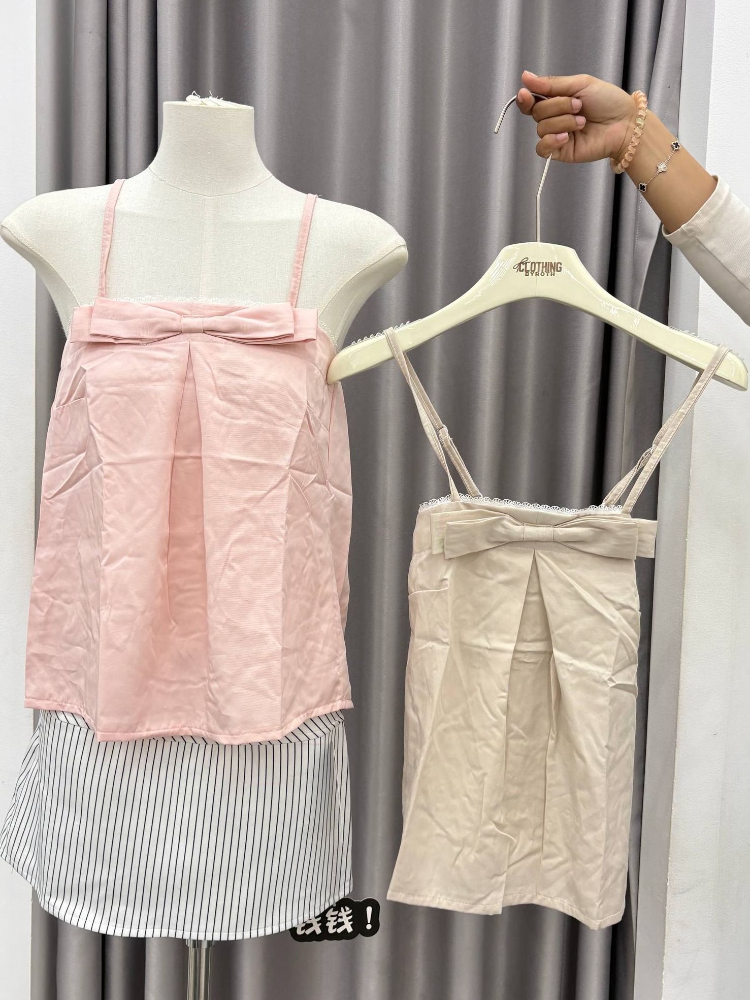 Bow-front pleat camisole top