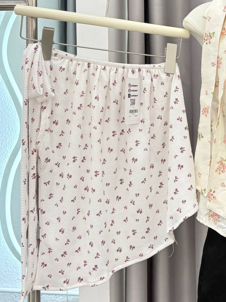 Floral and Ribbon-Print One-Shoulder Tie Top