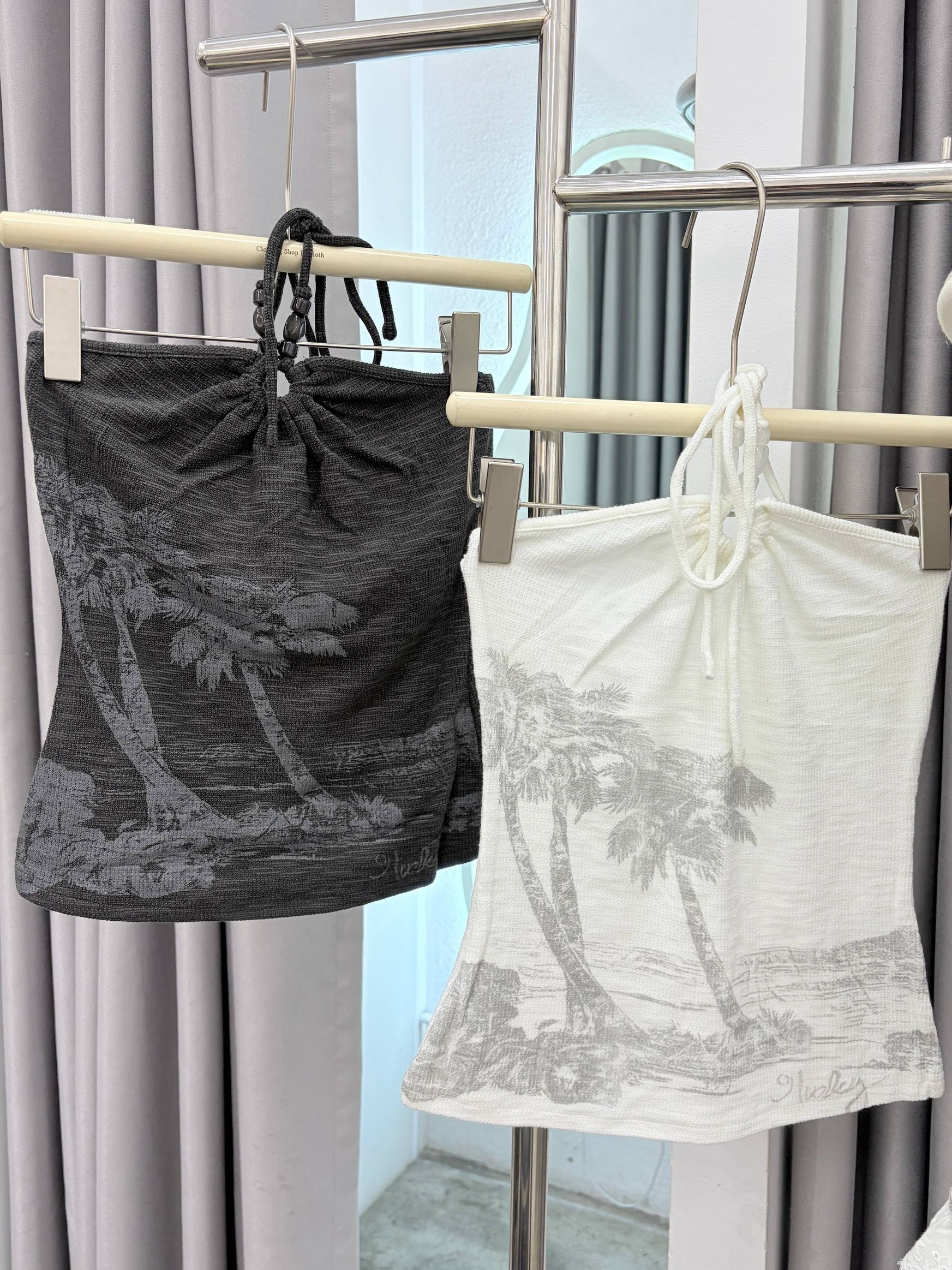 palm tree graphic O-ring halter tube top